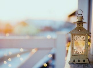 Лампа - один из излюбленных атрибутов людей из мусульманских стран