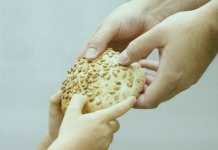 Шейх Арафат Мухаммади: Садака в пятницу лучше, чем в другие дни